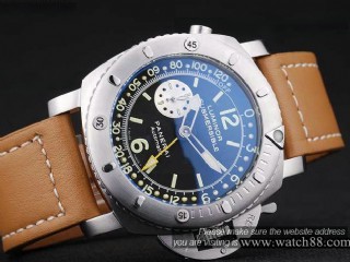 panerai luminor submersible mens watches